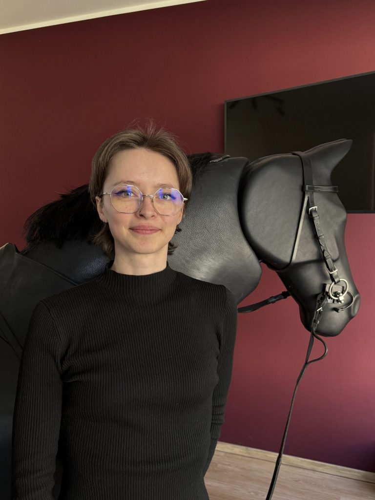 Catrice Klömpken equipro Reitsimulator Trainer